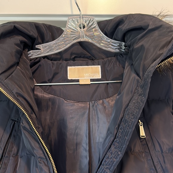 Michael Kors puffer coat, Medium - Picture 5 of 9